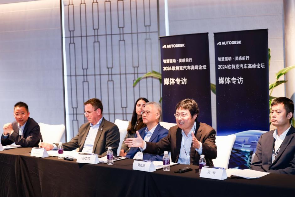 新车迭代加速、成本竞争加剧，汽车工厂要“