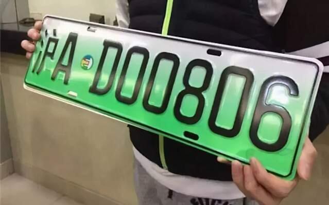 上海车市调查：新能源车市占率破30%，八